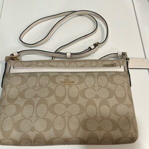 Coach signature print crossbody